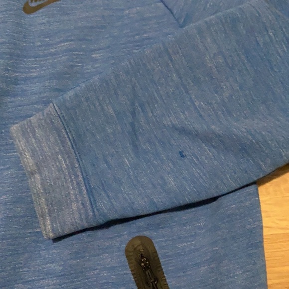 Nike tech fleece zip up - Picture 4 of 10